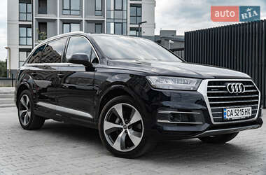 Позашляховик / Кросовер Audi Q7 2016 в 