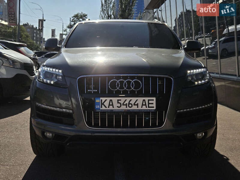 Позашляховик / Кросовер Audi Q7 2012 в Києві