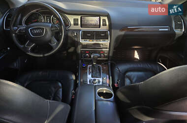 Внедорожник / Кроссовер Audi Q7 2012 в 