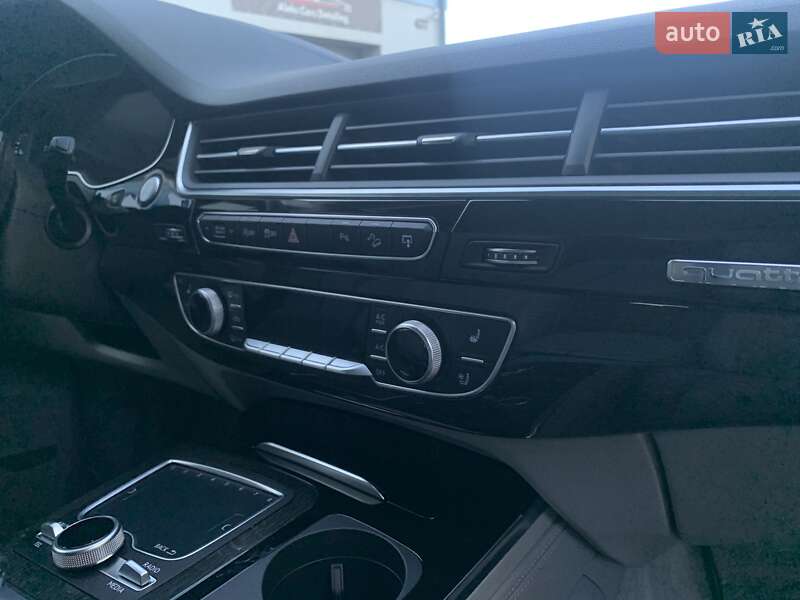 Позашляховик / Кросовер Audi Q7 2016 в Дрогобичі
