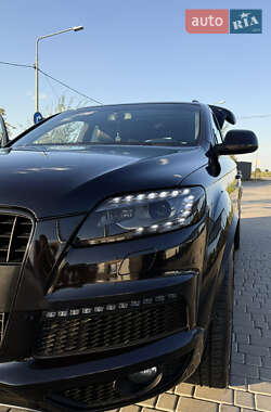 Внедорожник / Кроссовер Audi Q7 2014 в 