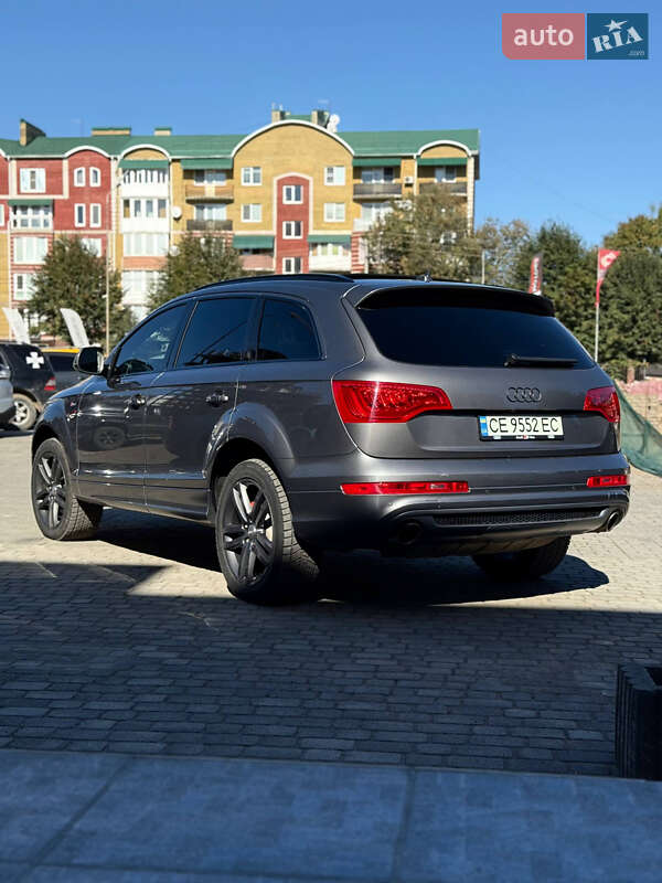 Позашляховик / Кросовер Audi Q7 2010 в Чернівцях