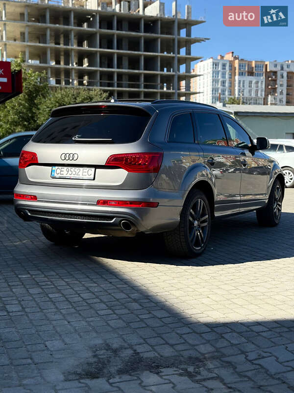 Позашляховик / Кросовер Audi Q7 2010 в Чернівцях