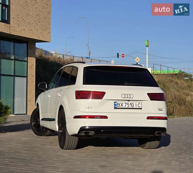 Внедорожник / Кроссовер Audi Q7 2016 в Хмельницком