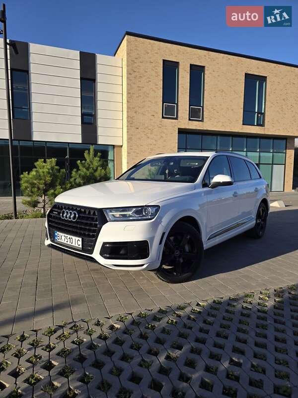 Внедорожник / Кроссовер Audi Q7 2016 в Хмельницком