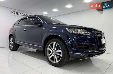 Внедорожник / Кроссовер Audi Q7 2013 в 