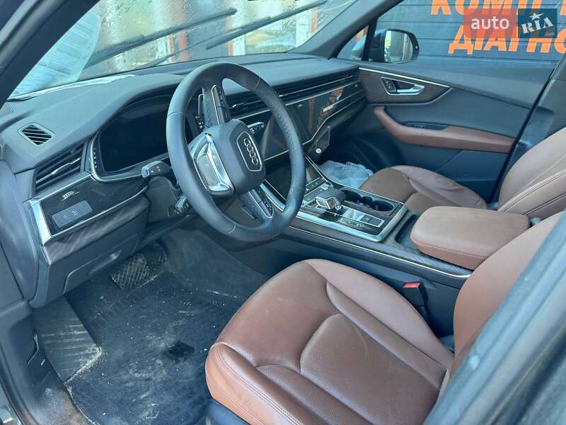 Позашляховик / Кросовер Audi Q7 2021 в Львові