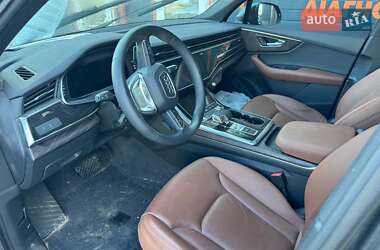 Внедорожник / Кроссовер Audi Q7 2021 в 
