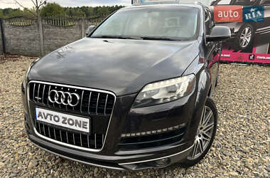 Позашляховик / Кросовер Audi Q7 2011 в 