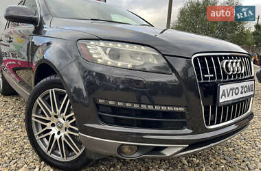 Позашляховик / Кросовер Audi Q7 2011 в 