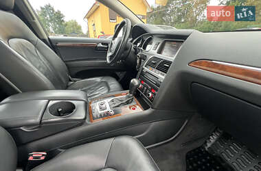 Позашляховик / Кросовер Audi Q7 2011 в 