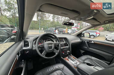 Позашляховик / Кросовер Audi Q7 2011 в 