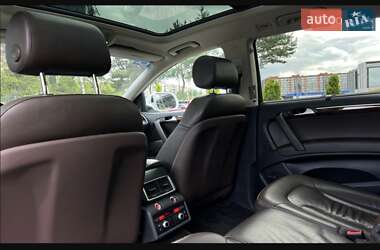Позашляховик / Кросовер Audi Q7 2015 в 
