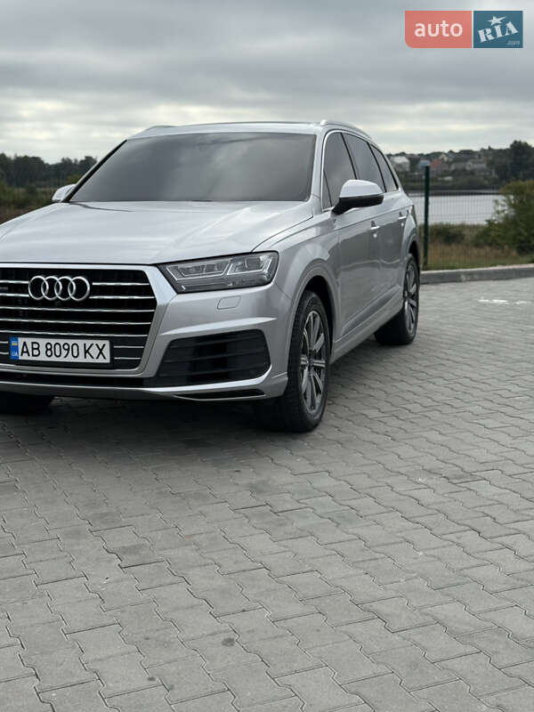Внедорожник / Кроссовер Audi Q7 2017 в Виннице