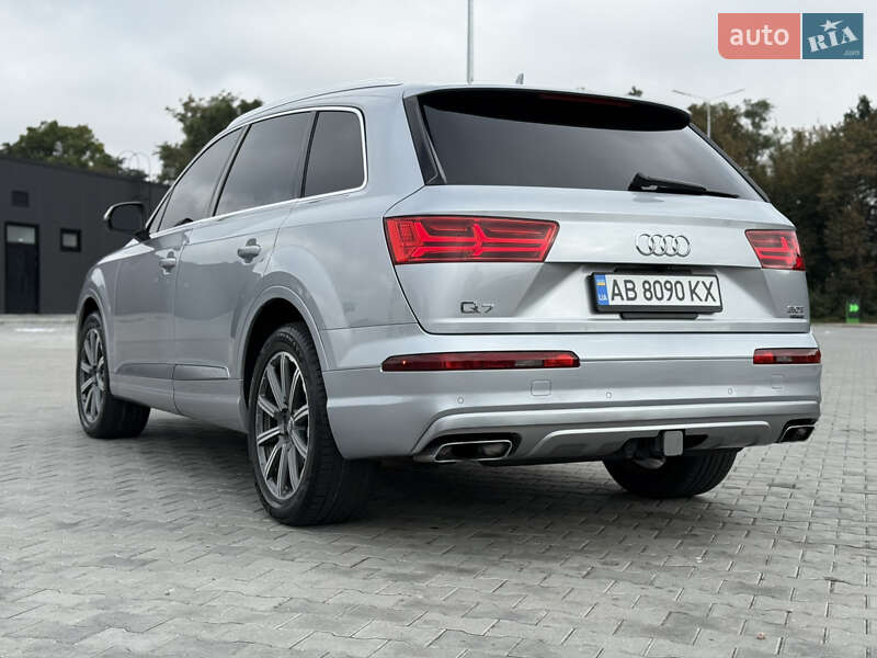 Внедорожник / Кроссовер Audi Q7 2017 в Виннице
