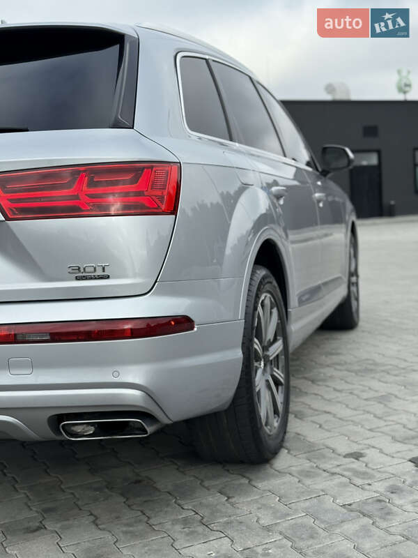 Внедорожник / Кроссовер Audi Q7 2017 в Виннице