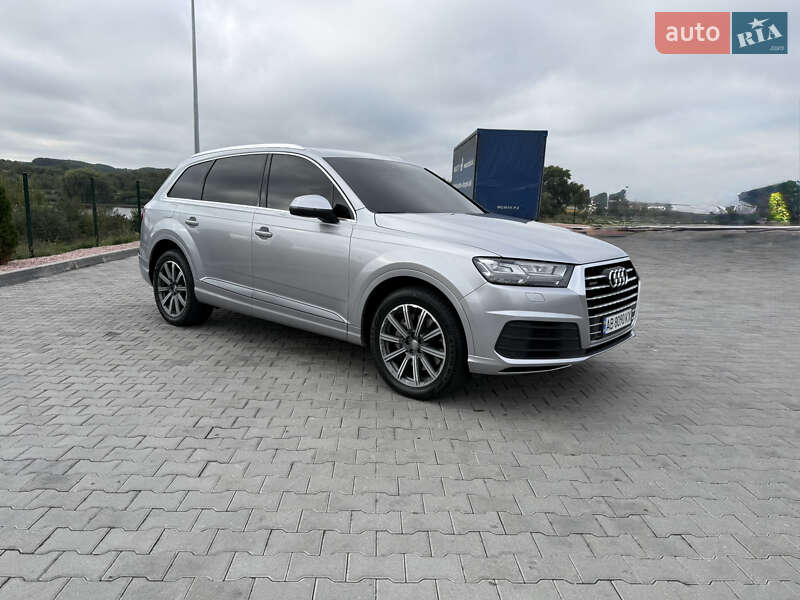Внедорожник / Кроссовер Audi Q7 2017 в Виннице