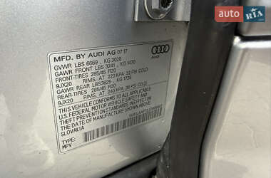Позашляховик / Кросовер Audi Q7 2017 в 