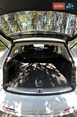 Внедорожник / Кроссовер Audi Q7 2013 в 
