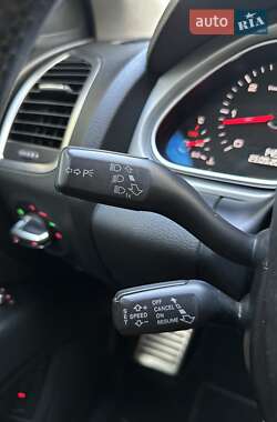 Внедорожник / Кроссовер Audi Q7 2013 в 
