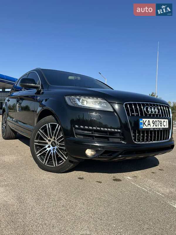 Позашляховик / Кросовер Audi Q7 2011 в Житомирі