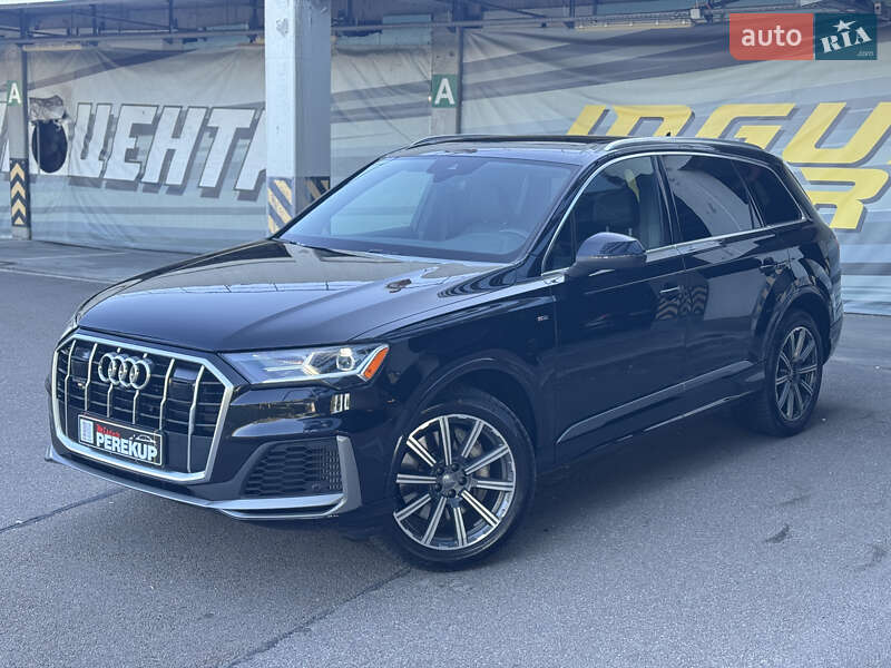 Позашляховик / Кросовер Audi Q7 2019 в Києві