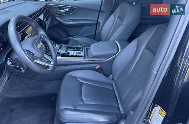 Позашляховик / Кросовер Audi Q7 2019 в 