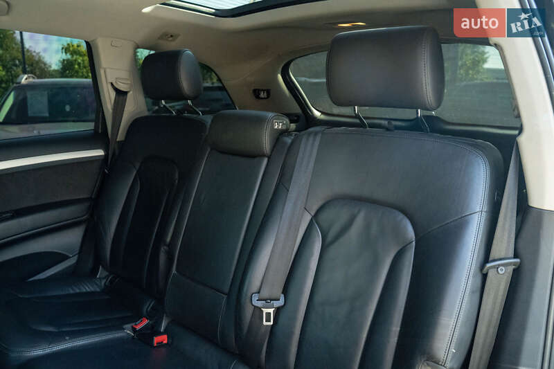 Внедорожник / Кроссовер Audi Q7 2010 в Черновцах