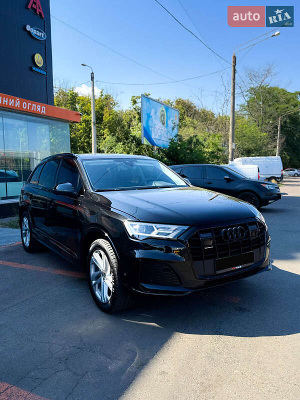 Позашляховик / Кросовер Audi Q7 2022 в Одесі фото 4 Позашляховик / Кросовер Audi Q7 2022 в Одесі
