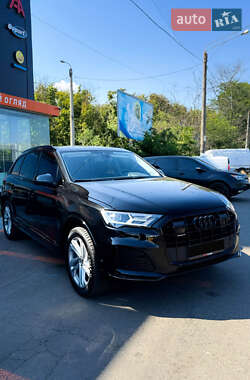 Позашляховик / Кросовер Audi Q7 2022 в  фото 4 Позашляховик / Кросовер Audi Q7 2022 в