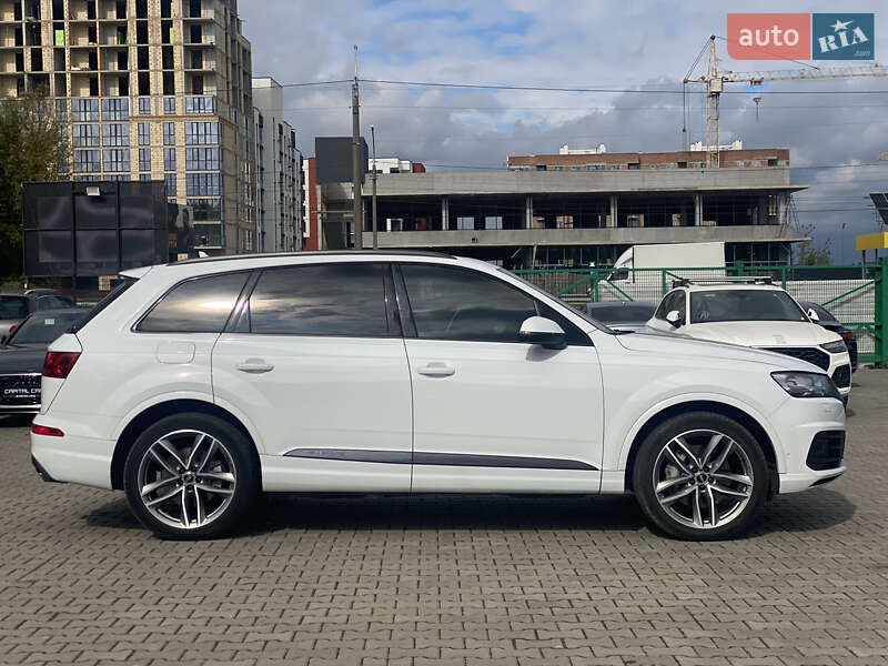 Внедорожник / Кроссовер Audi Q7 2018 в Луцке