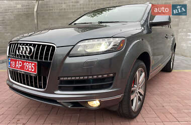 Позашляховик / Кросовер Audi Q7 2015 в 