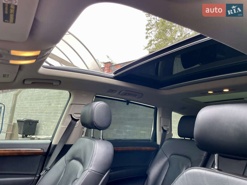 Внедорожник / Кроссовер Audi Q7 2015 в Ровно