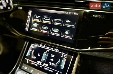 Позашляховик / Кросовер Audi Q7 2019 в 