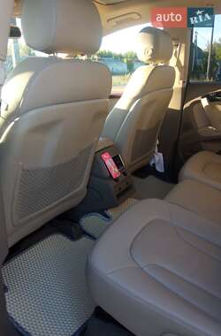 Внедорожник / Кроссовер Audi Q7 2010 в 
