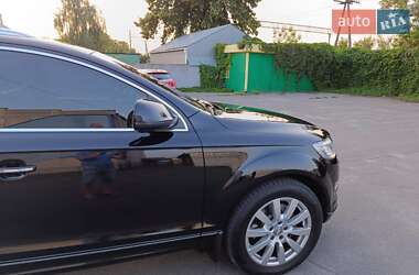 Позашляховик / Кросовер Audi Q7 2013 в 