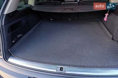 Позашляховик / Кросовер Audi Q7 2013 в 
