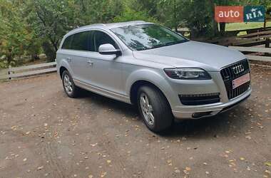 Позашляховик / Кросовер Audi Q7 2014 в Маневичах