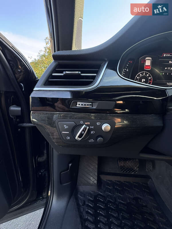 Внедорожник / Кроссовер Audi Q7 2017 в Чернигове