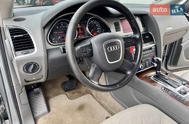 Внедорожник / Кроссовер Audi Q7 2006 в 