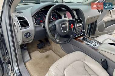 Внедорожник / Кроссовер Audi Q7 2006 в 