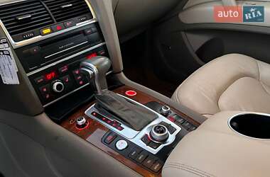 Внедорожник / Кроссовер Audi Q7 2014 в 