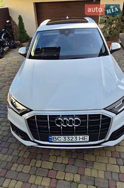 Внедорожник / Кроссовер Audi Q7 2020 в 
