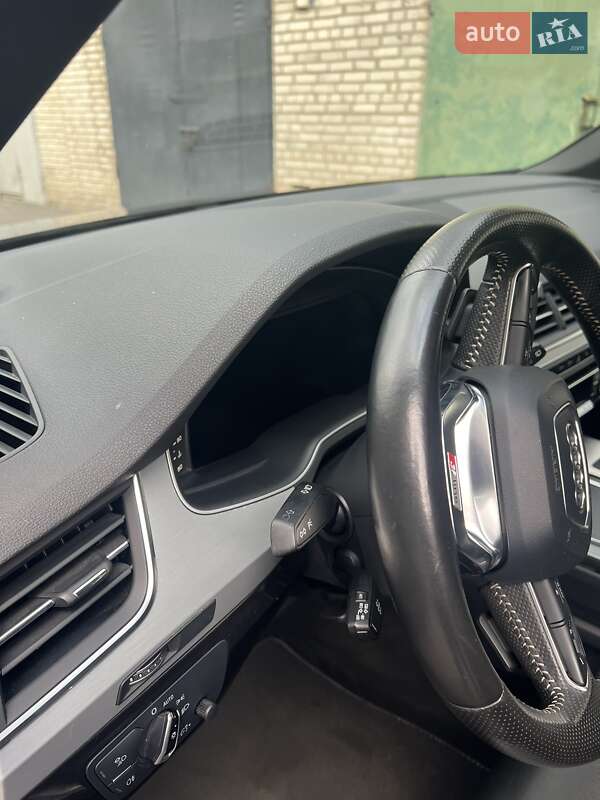 Внедорожник / Кроссовер Audi Q7 2015 в Виннице