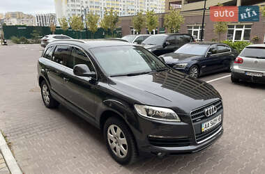 Внедорожник / Кроссовер Audi Q7 2007 в Киеве