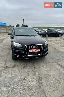 Позашляховик / Кросовер Audi Q7 2012 в 