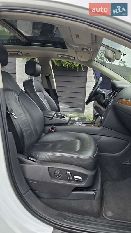 Внедорожник / Кроссовер Audi Q7 2013 в Киеве