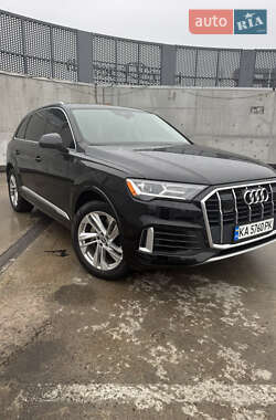 Внедорожник / Кроссовер Audi Q7 2019 в 