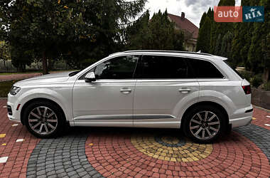 Позашляховик / Кросовер Audi Q7 2017 в 