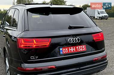 Внедорожник / Кроссовер Audi Q7 2019 в 